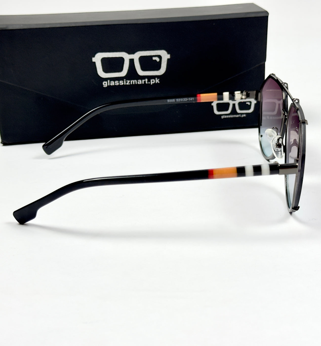Burberry – 5005 - 52 – Black Multi - Metal - Acetate - Sunglasses – Unisex