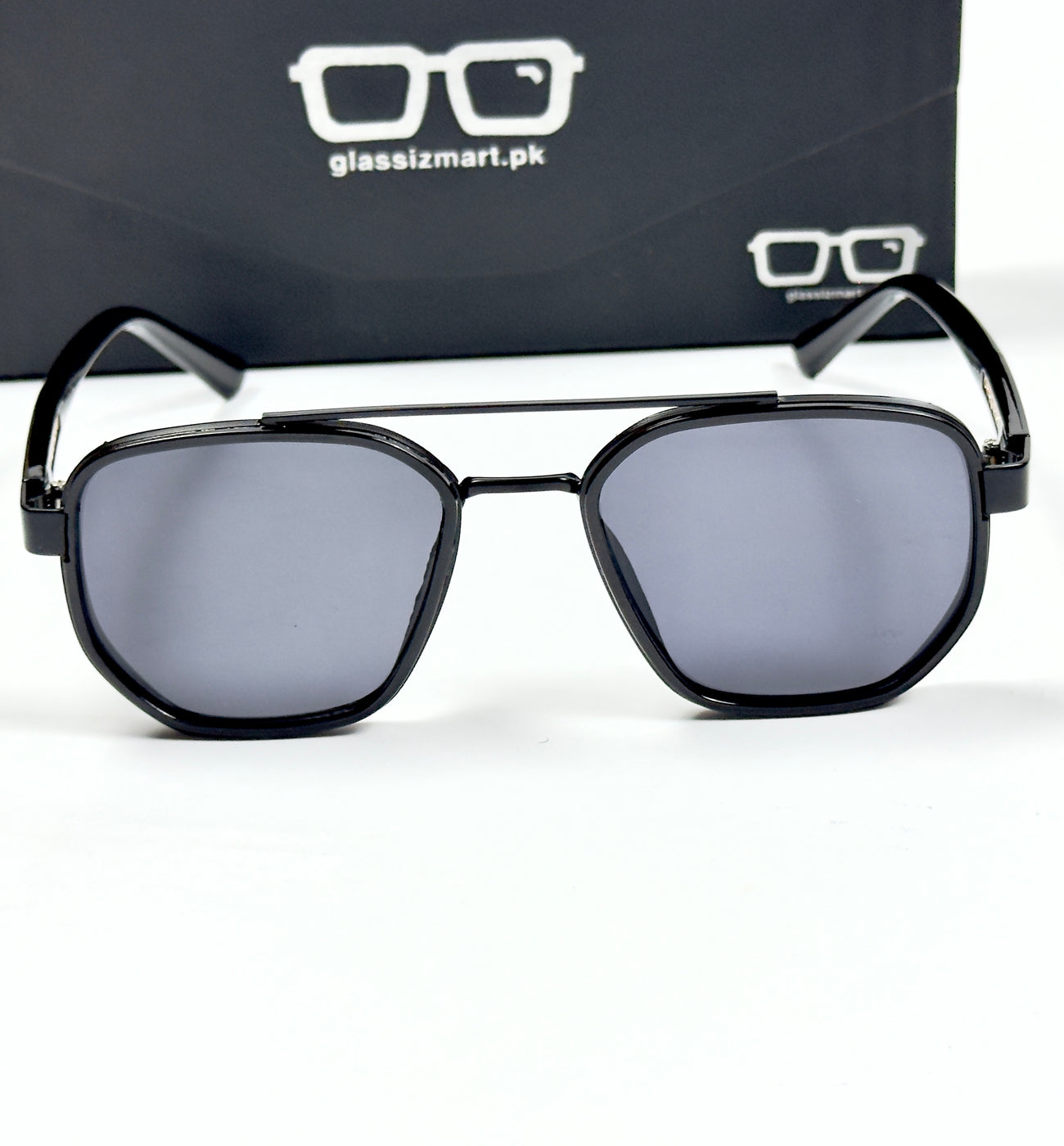 Louis Vuitton – 220 – 56 – Black – Metal – Sunglasses – Unisex