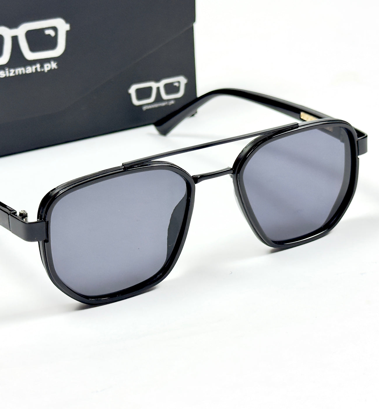 Louis Vuitton – 220 – 56 – Black – Metal – Sunglasses – Unisex