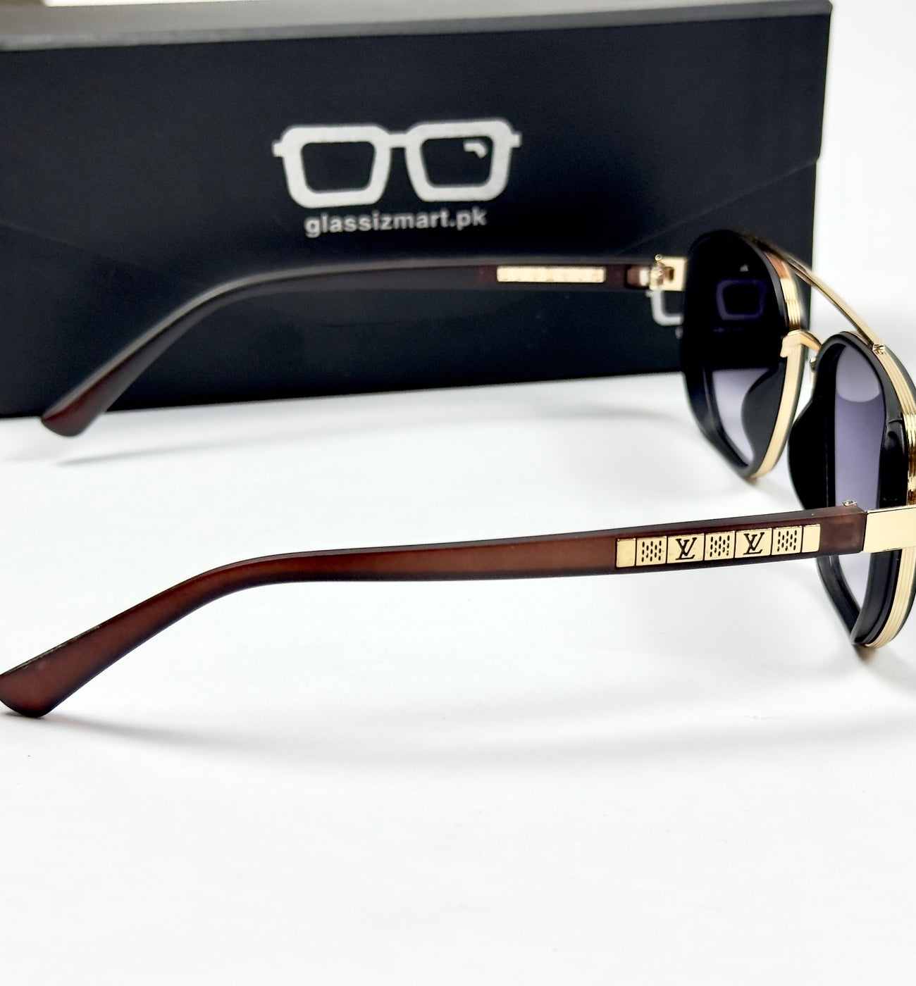 Louis Vuitton – 220 – 56 – Golden Black – Metal – Sunglasses – Unisex
