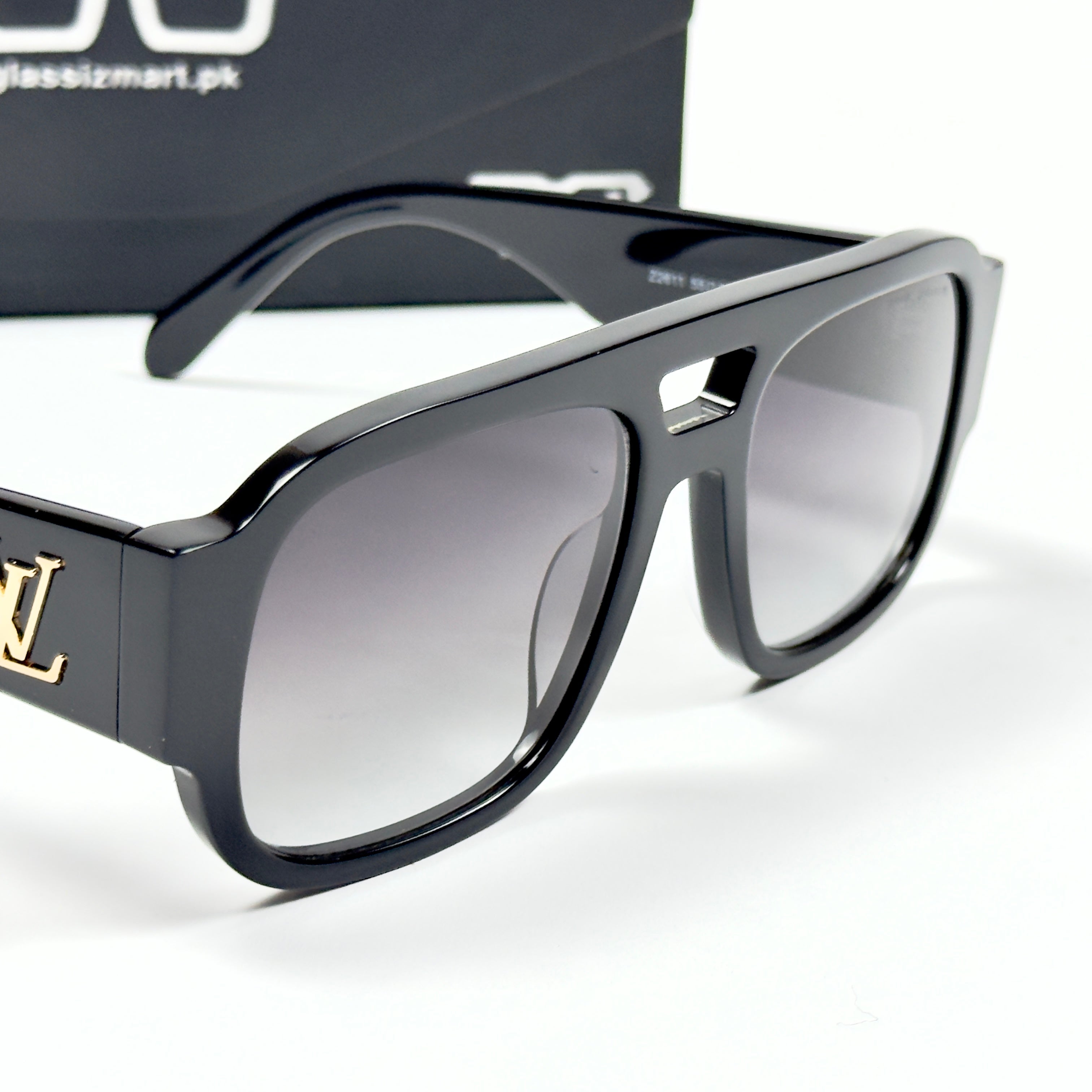 Louis Vuitton – 2611 – 55 – Black Gradient –  Acetate - Sunglasses – Unisex - Premium