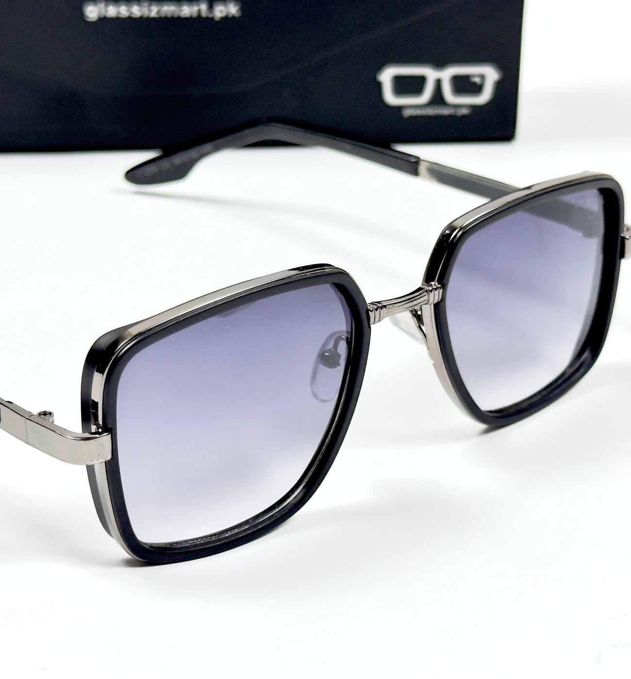 Prada – 259 – 56 – Black Gradient – Metal – Sunglasses – Unisex