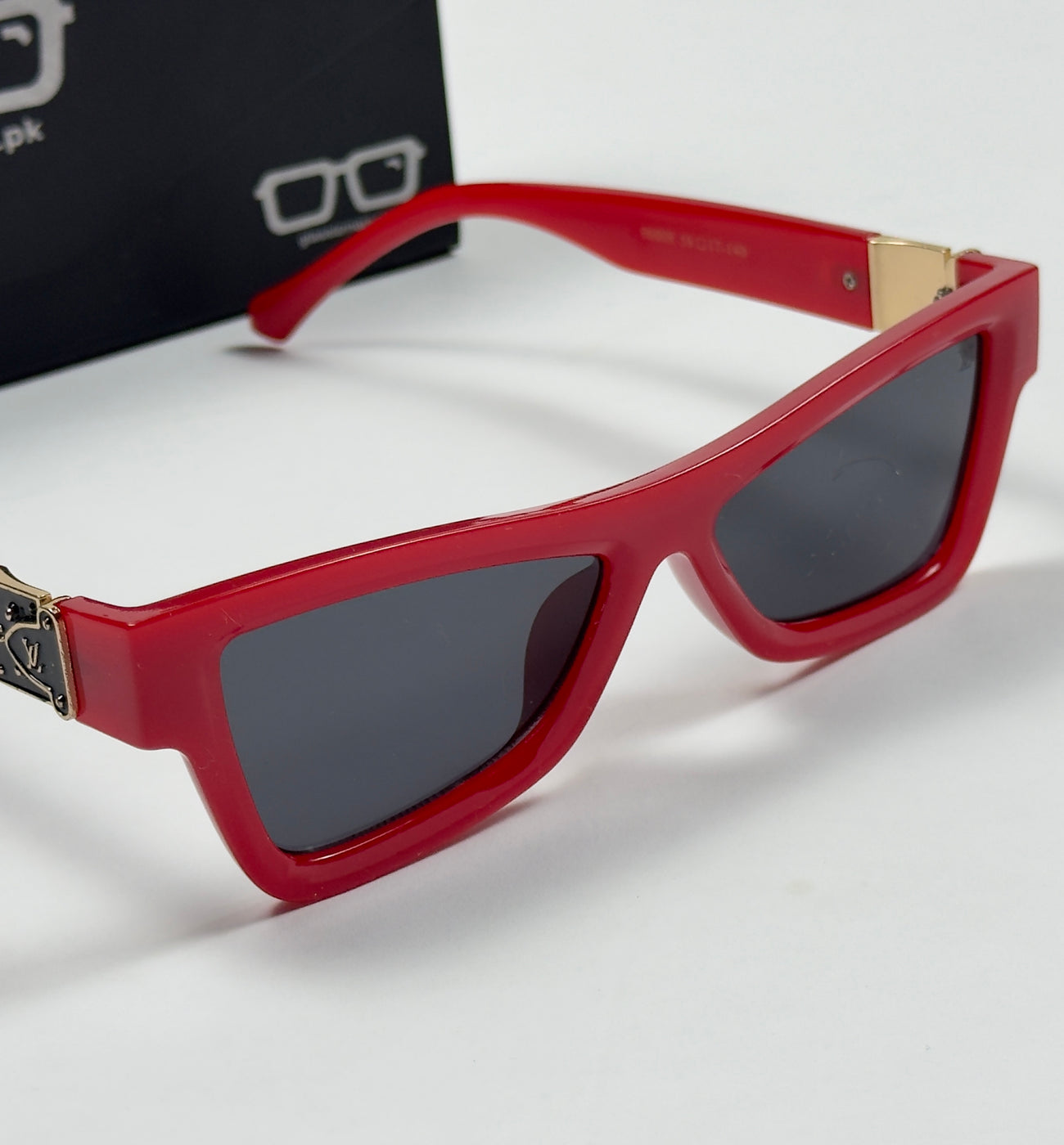 Louis Vuitton – 96008 – 58 – Red Black – Acetate  - Sunglasses – Unisex