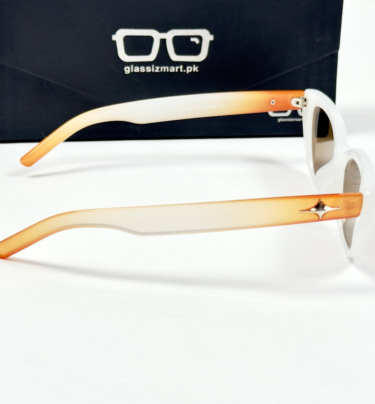 Gentle Monster – 9156 – White Brown – Acetate – Oval – Sunglasses - Ladies