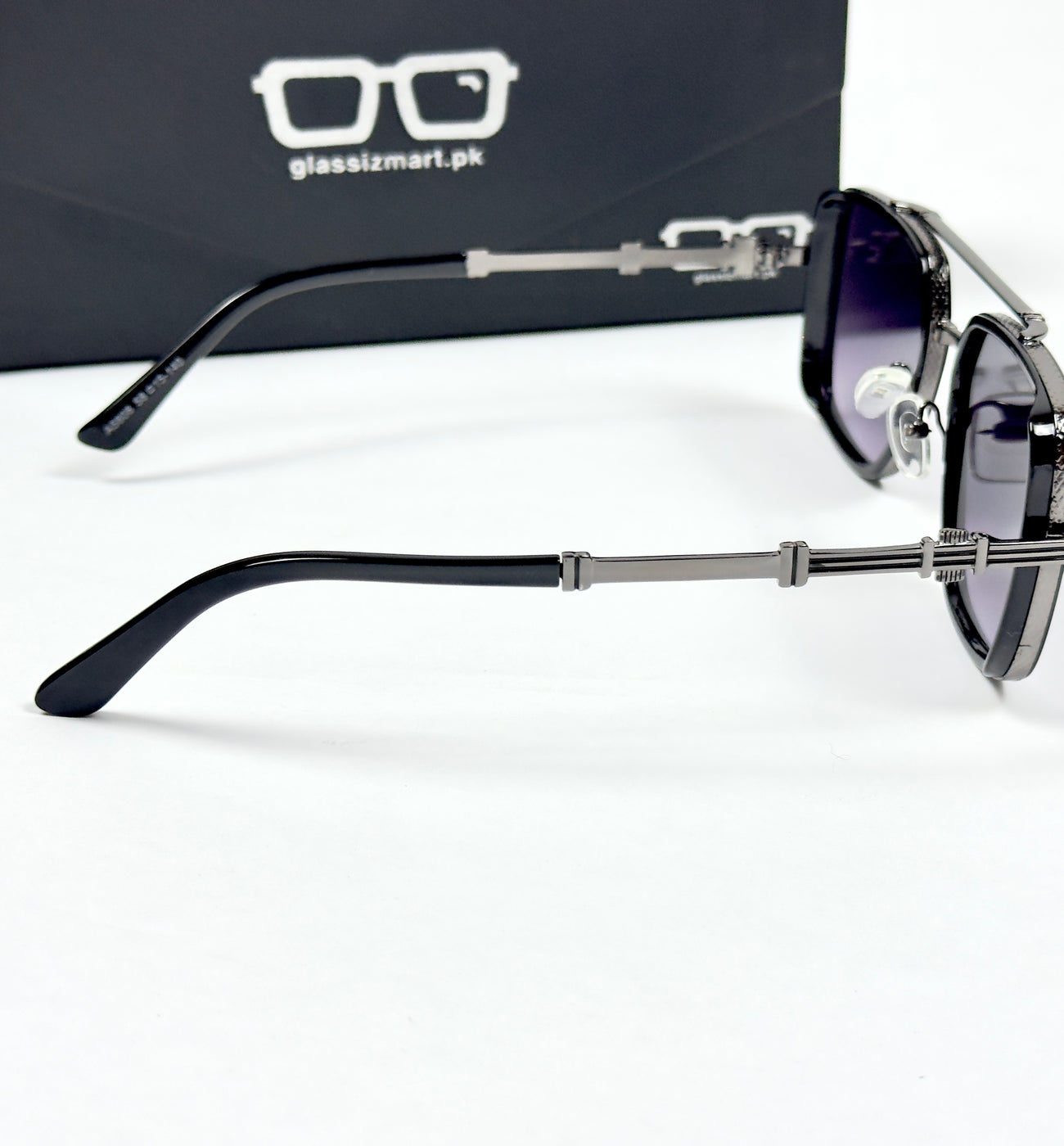 Balmain – 19314 – 57 – Black Gradient – Metal – Sunglasses – Unisex