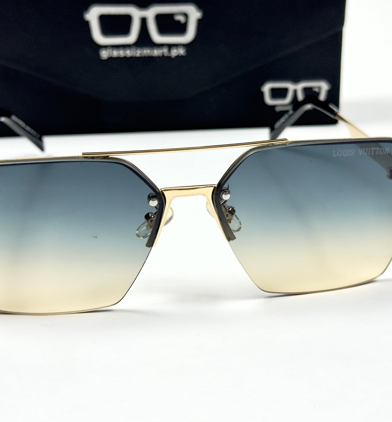 Louis Vuitton – 10255 – 64 – Multi – Metal – Sunglasses – Ladies