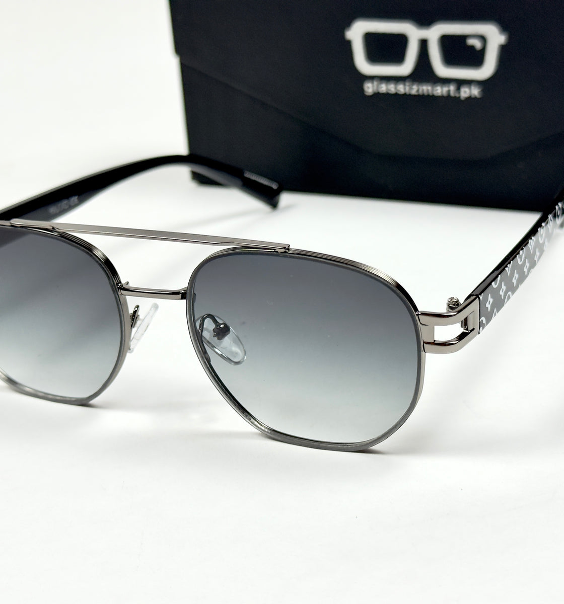 Louis Vuitton – 9091 – 55 – Green Gradient – Acetate – Metal - Sunglasses – Unisex
