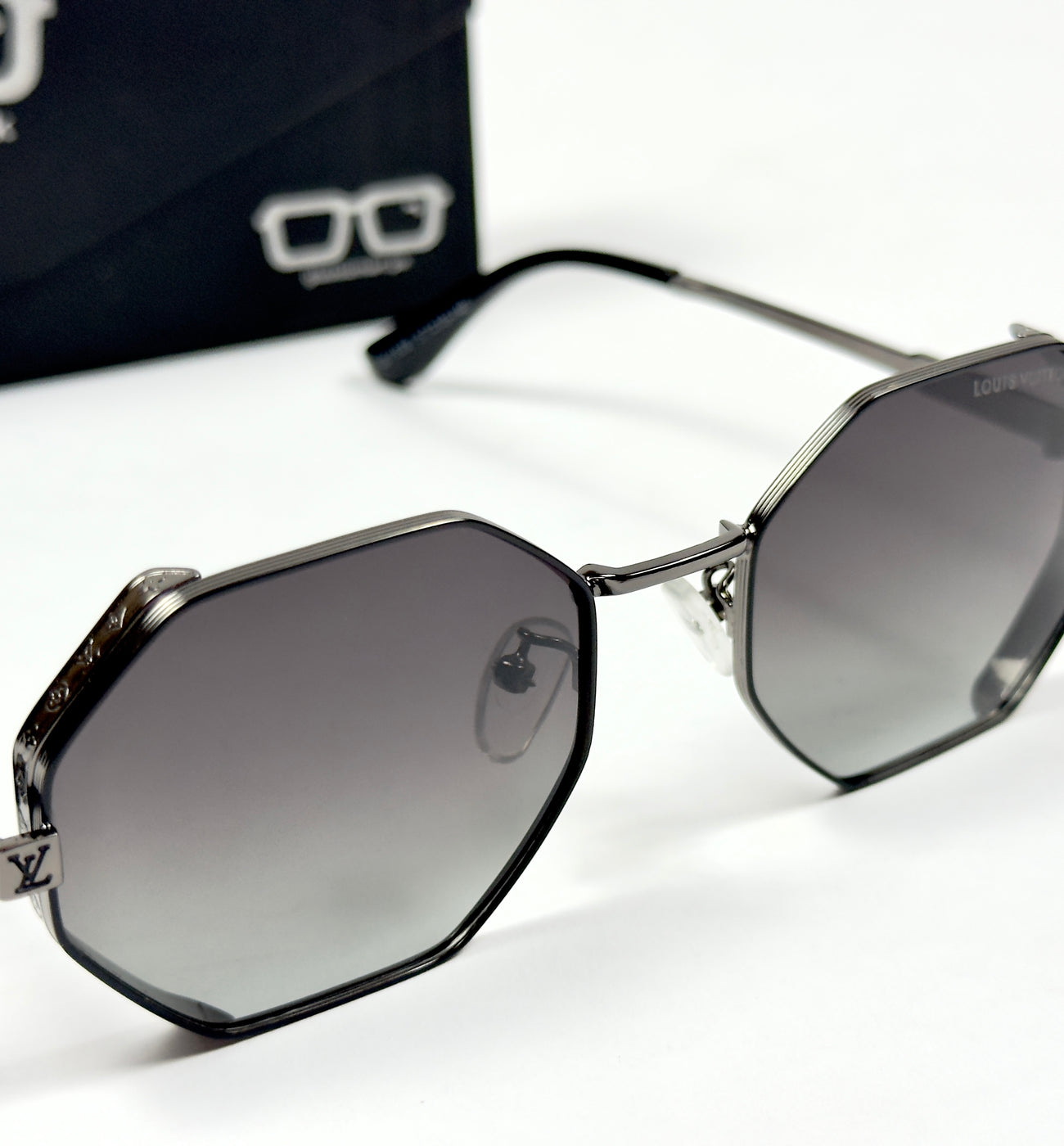 Louis Vuitton – 1938 – 57 – Green Gradient– Metal – Sunglasses – Ladies