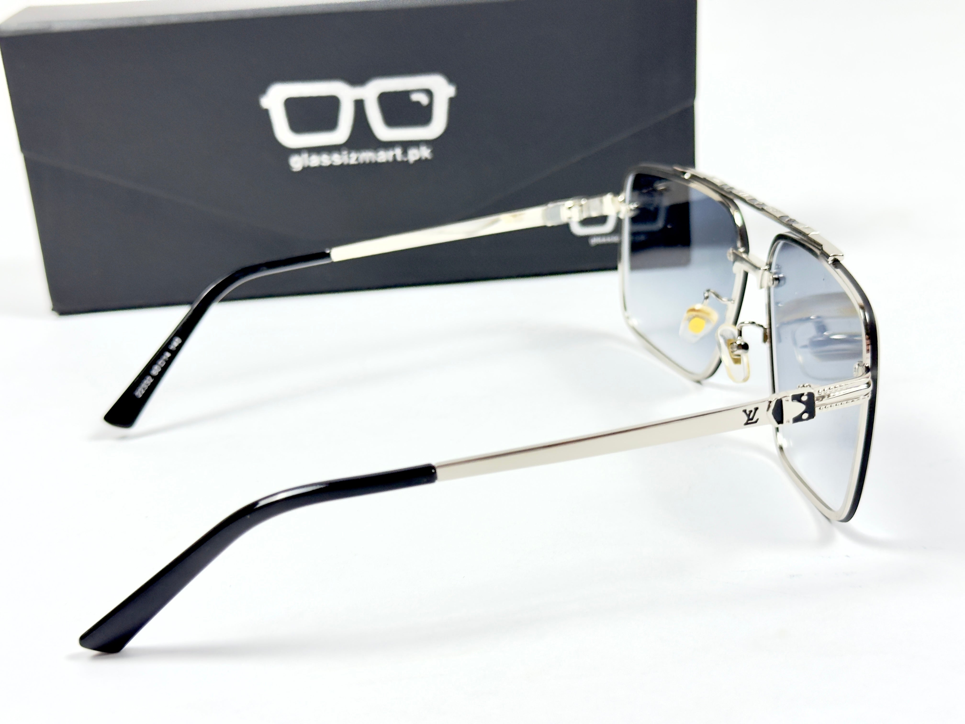 Louis Vuitton – 22332 – 60 – Silver Blue – Metal – Sunglasses – Unisex