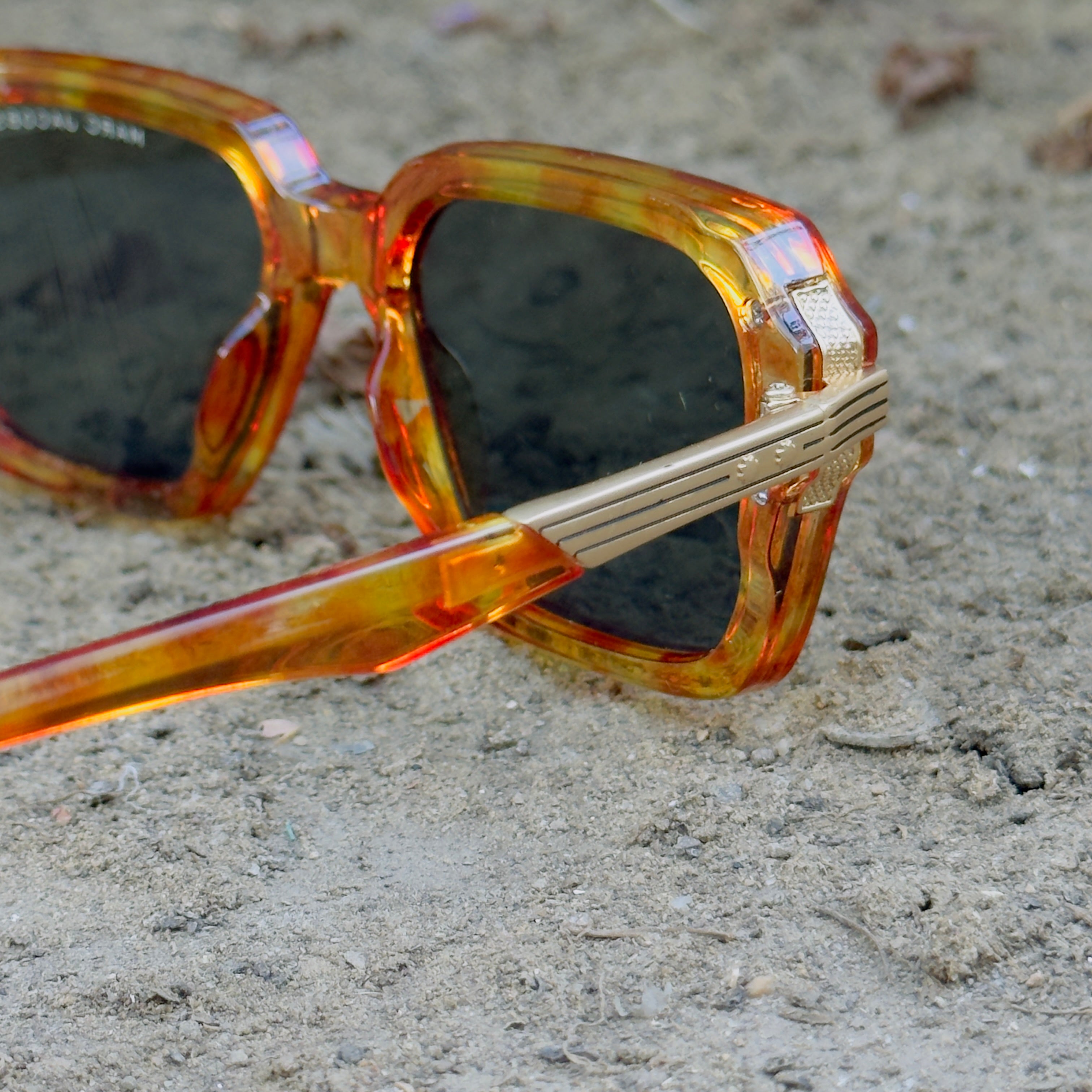 Marc Jacobs – 98372 – 52 – Tortoise Black – Acetate – Sunglasses – Unisex