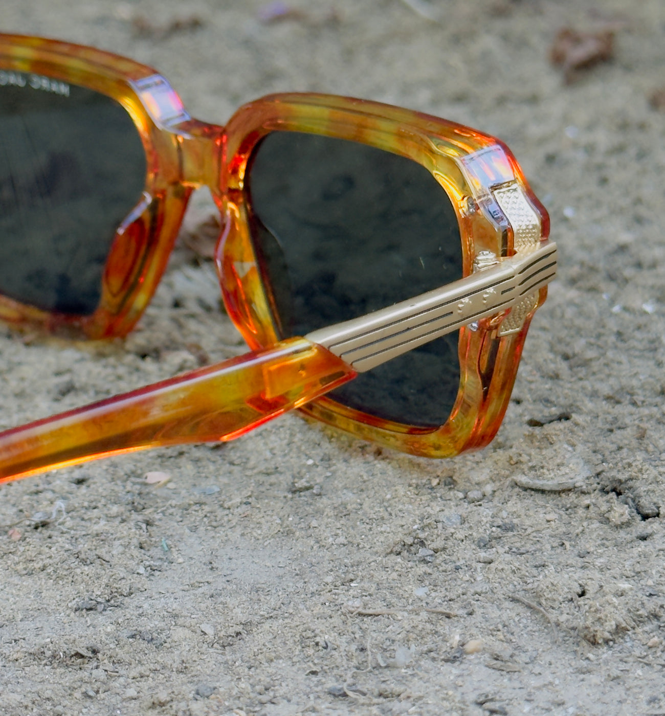 Marc Jacobs – 98372 – 52 – Tortoise Black – Acetate – Sunglasses – Unisex