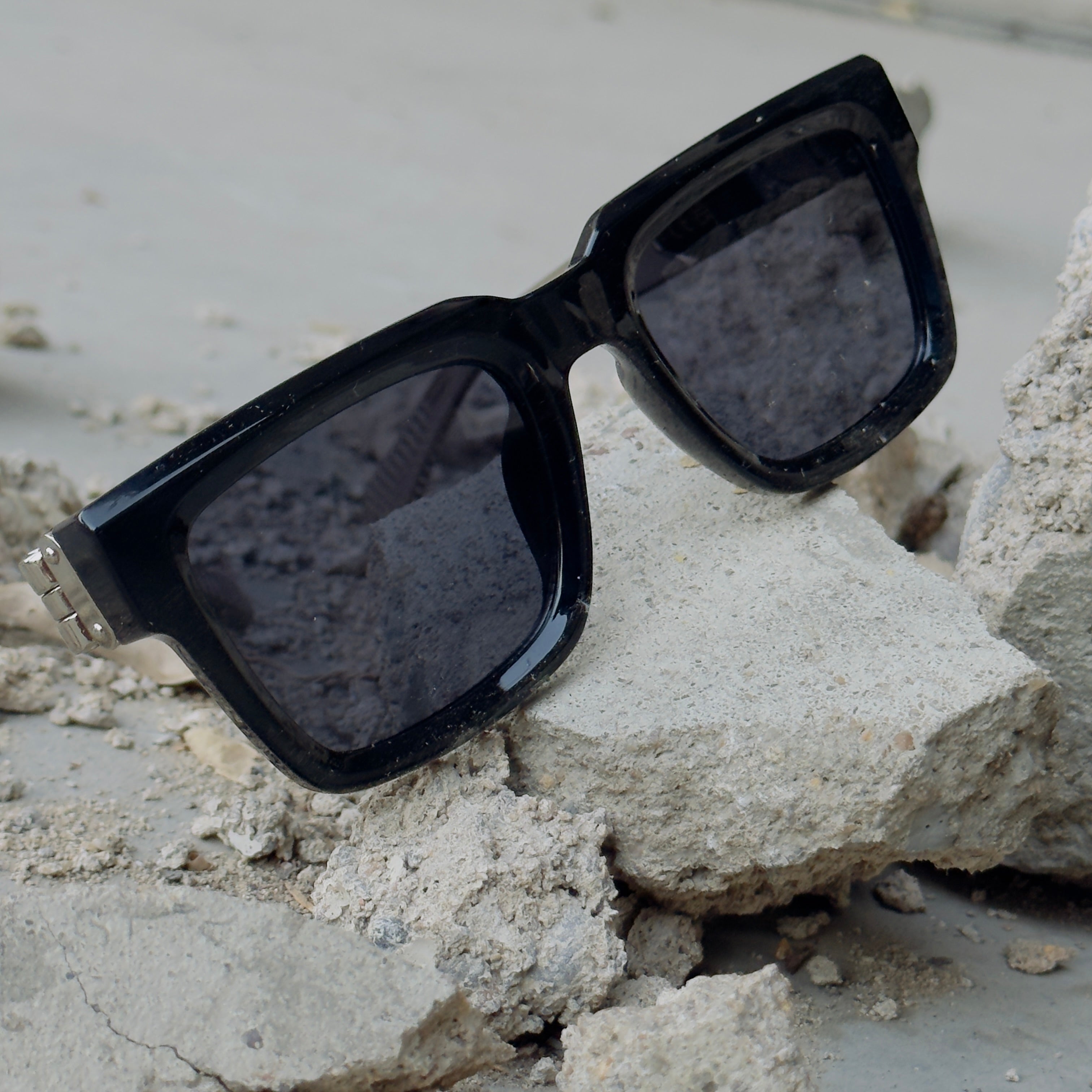 Louis Vuitton – 3490 – 52 – Black – Acetate – Sunglasses – Unisex