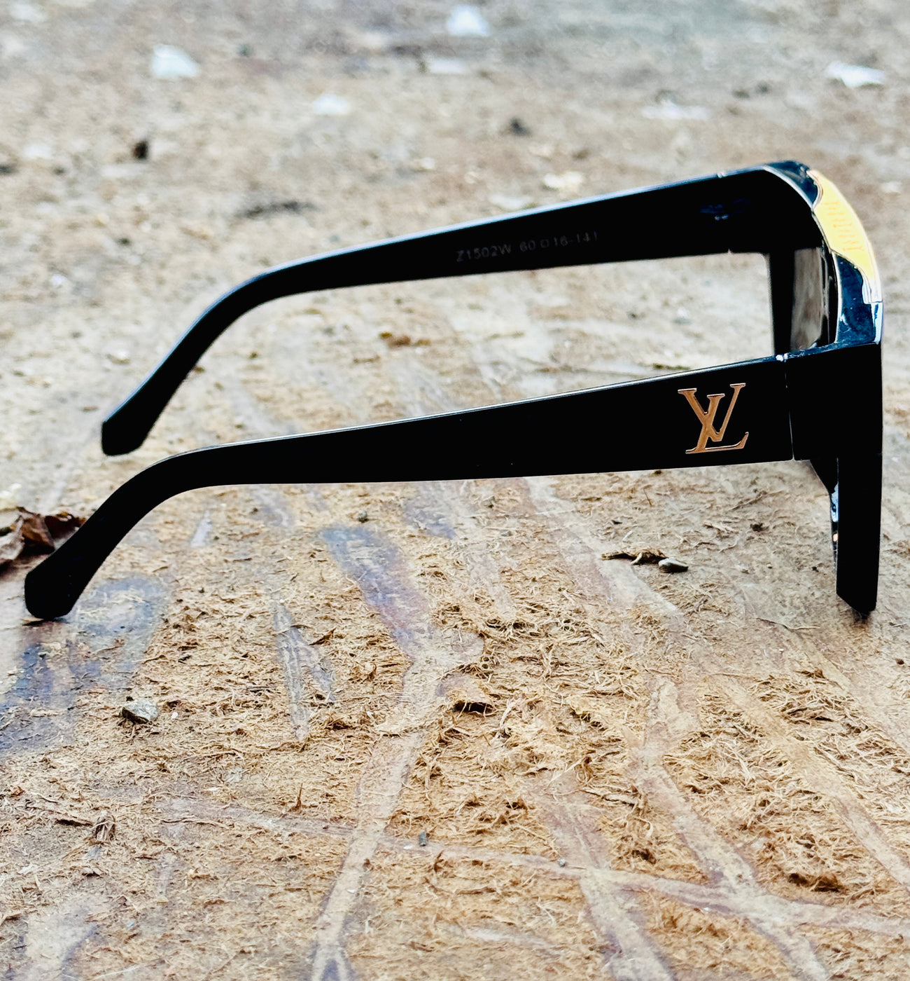 Louis Vuitton – 1502 – 60 – Black – Acetate – Sunglasses – Unisex