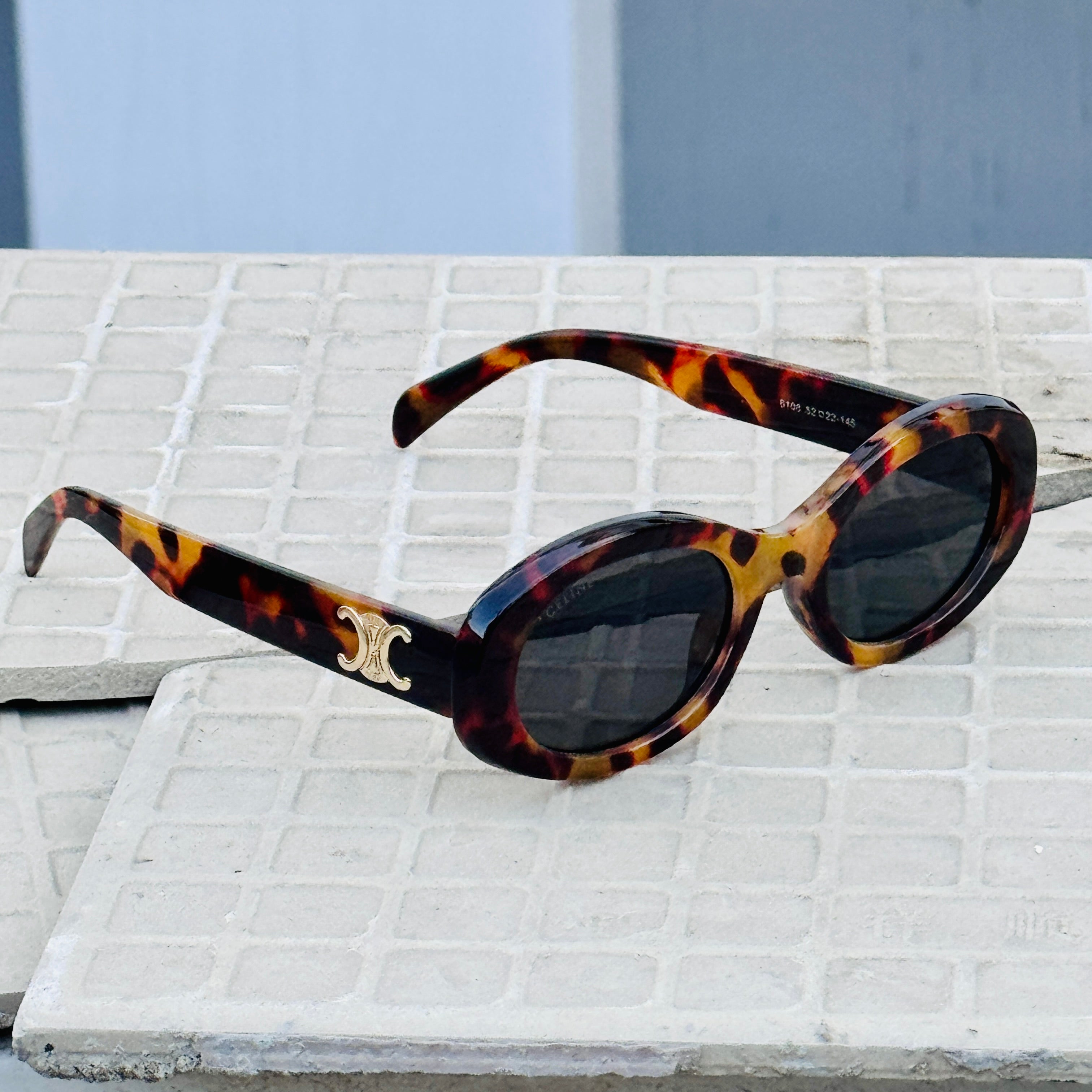 Celine – 40194 - 52 – Tortoise Black – Acetate - Sunglasses – Ladies