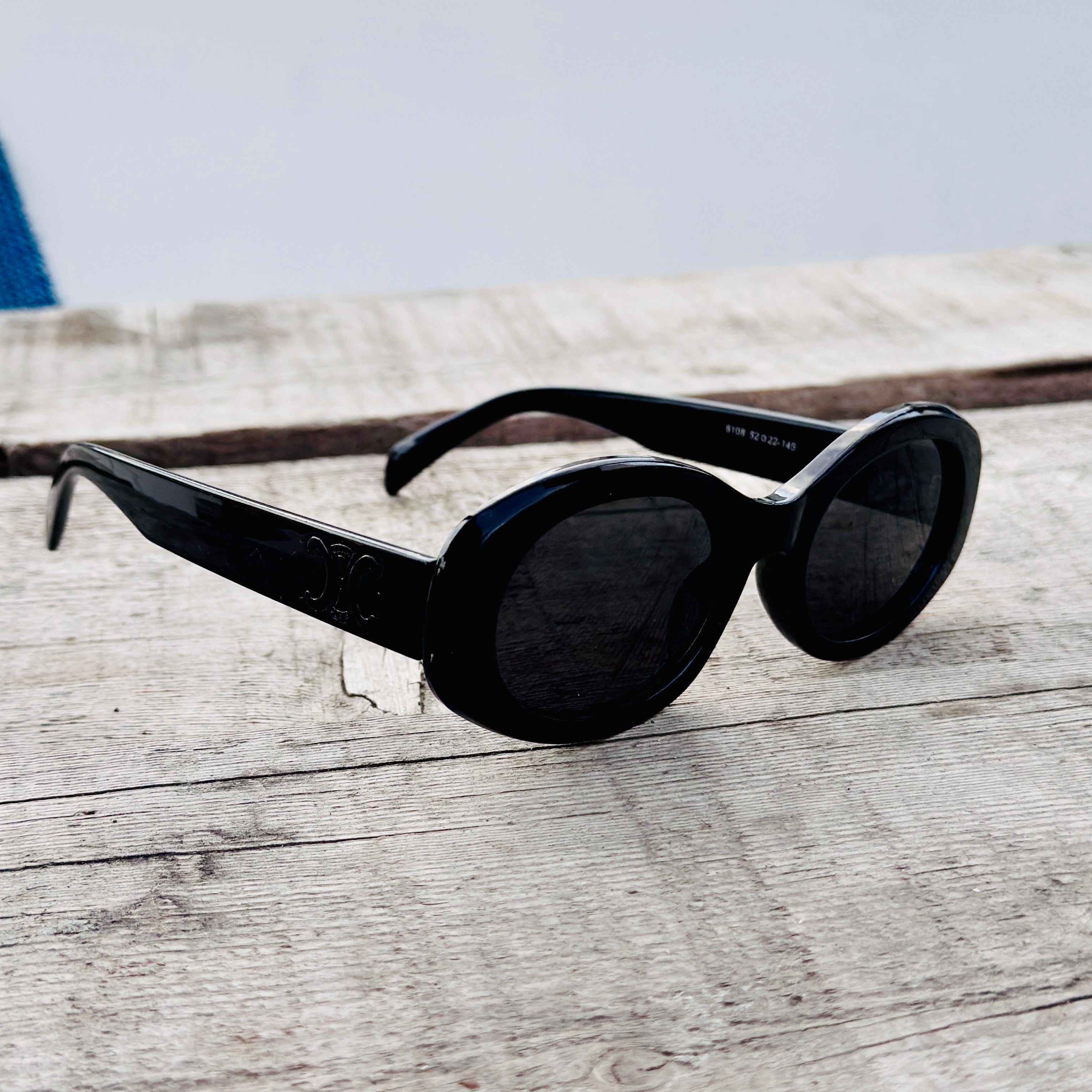 Celine – 40194 - 52 – Black – Acetate - Sunglasses – Ladies