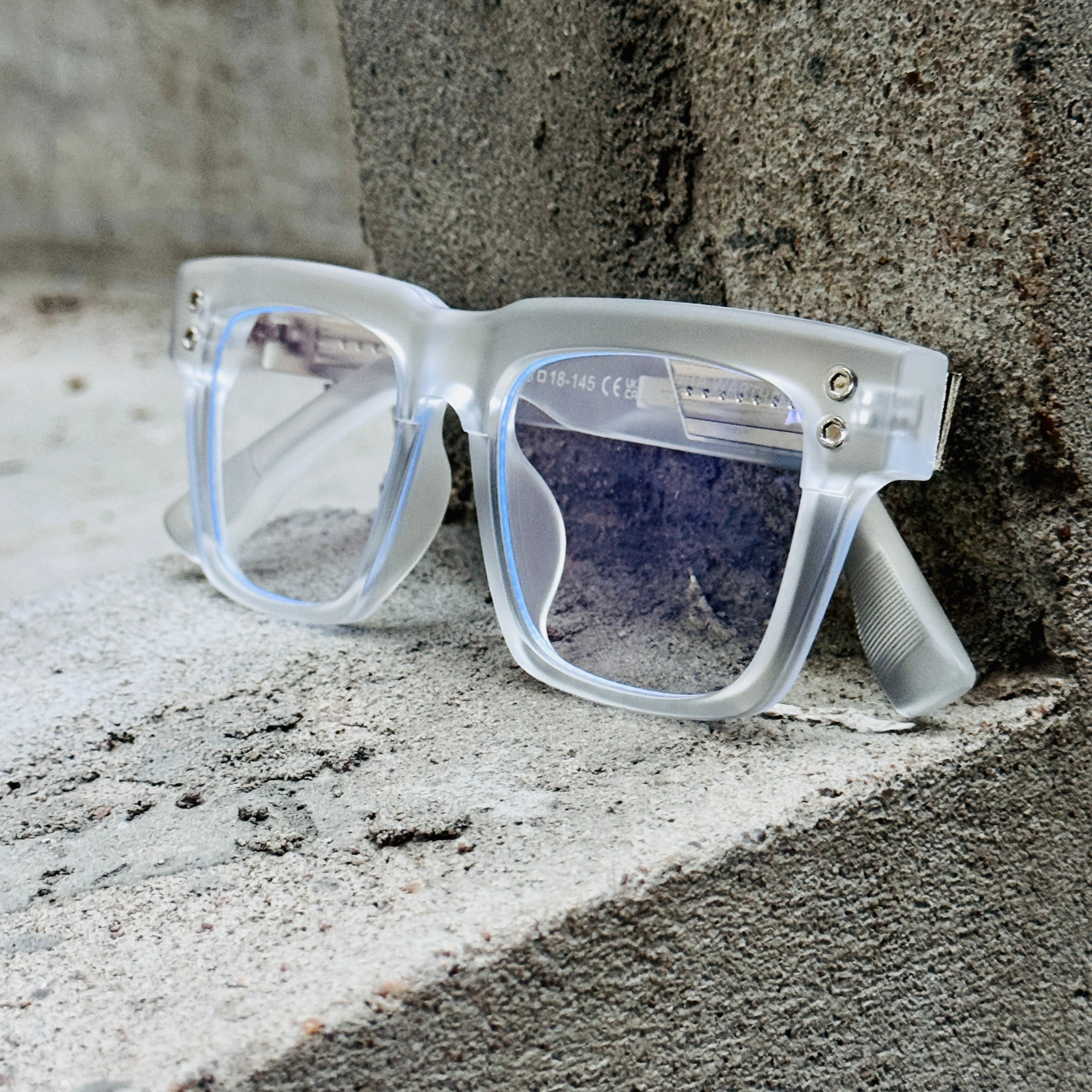 Dita – 98312 – 56 – Transparent – Acetate – Optics – Unisex