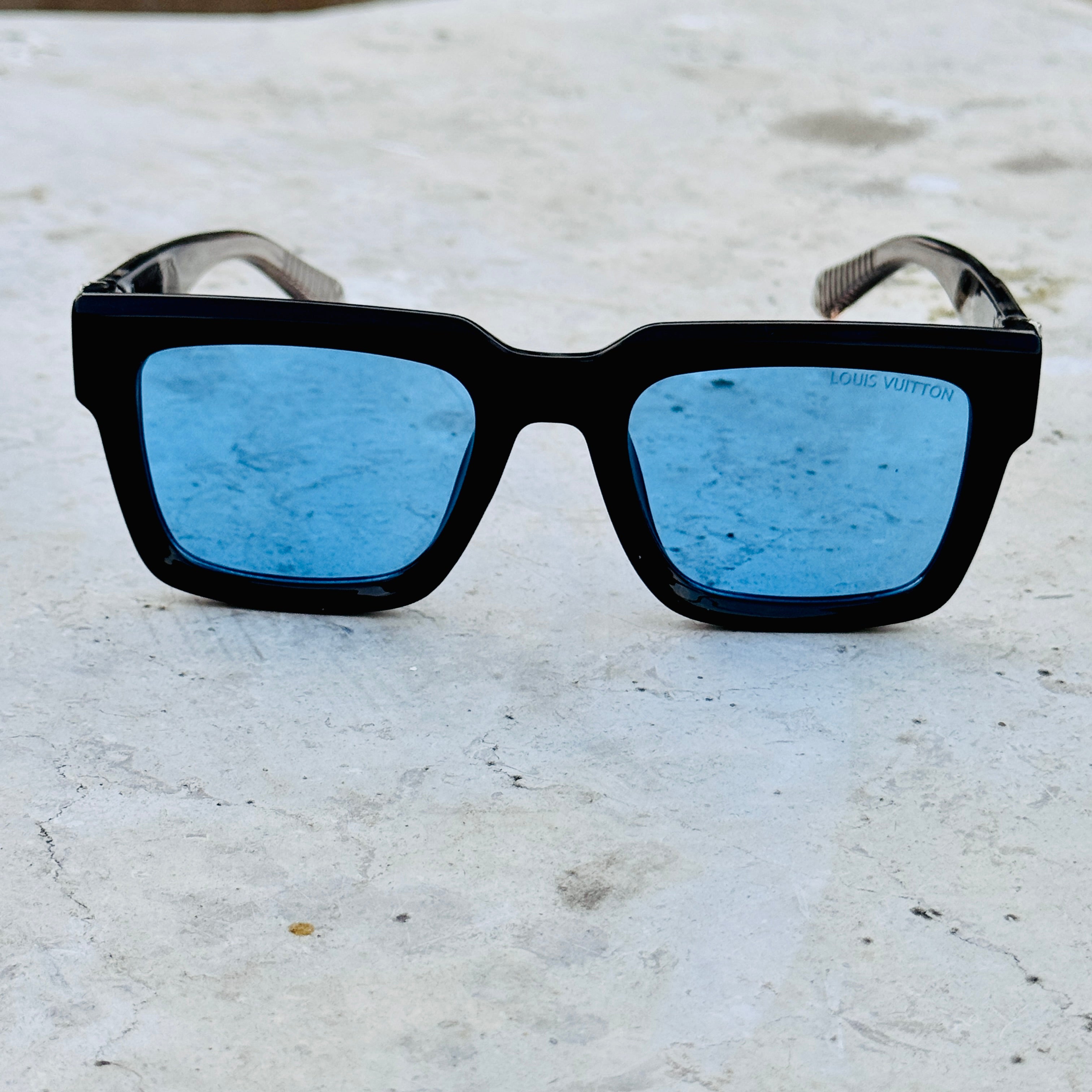 Louis Vuitton – 3490 – 52 – Black Blue – Acetate – Sunglasses – Unisex
