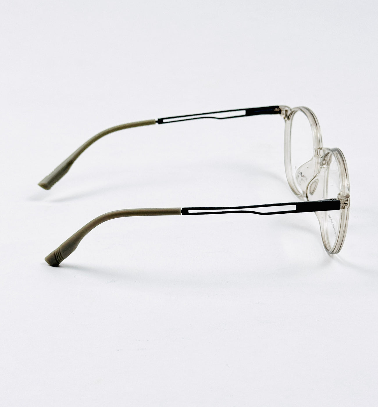 Tumblr – 8619 – 48 - Translucent Grey – Metal - Acetate  – Optics - Unisex