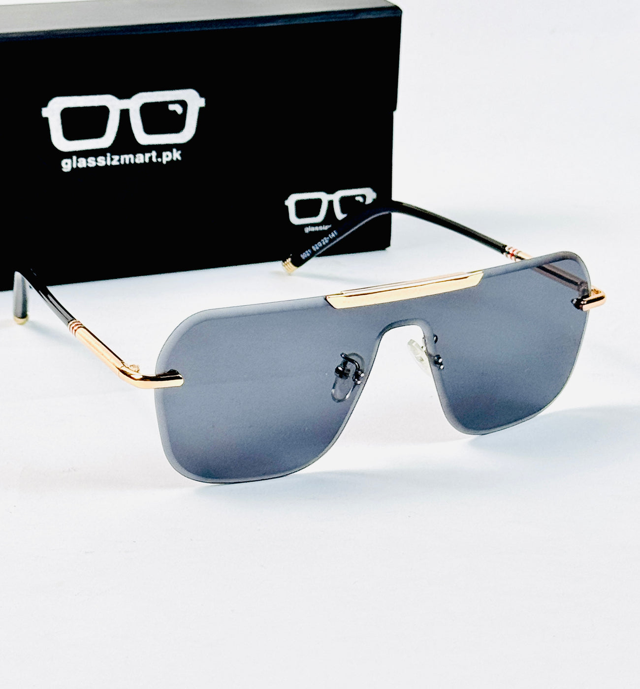Gucci – 5021 – 52 – Black – Metal – Sunglasses – Unisex
