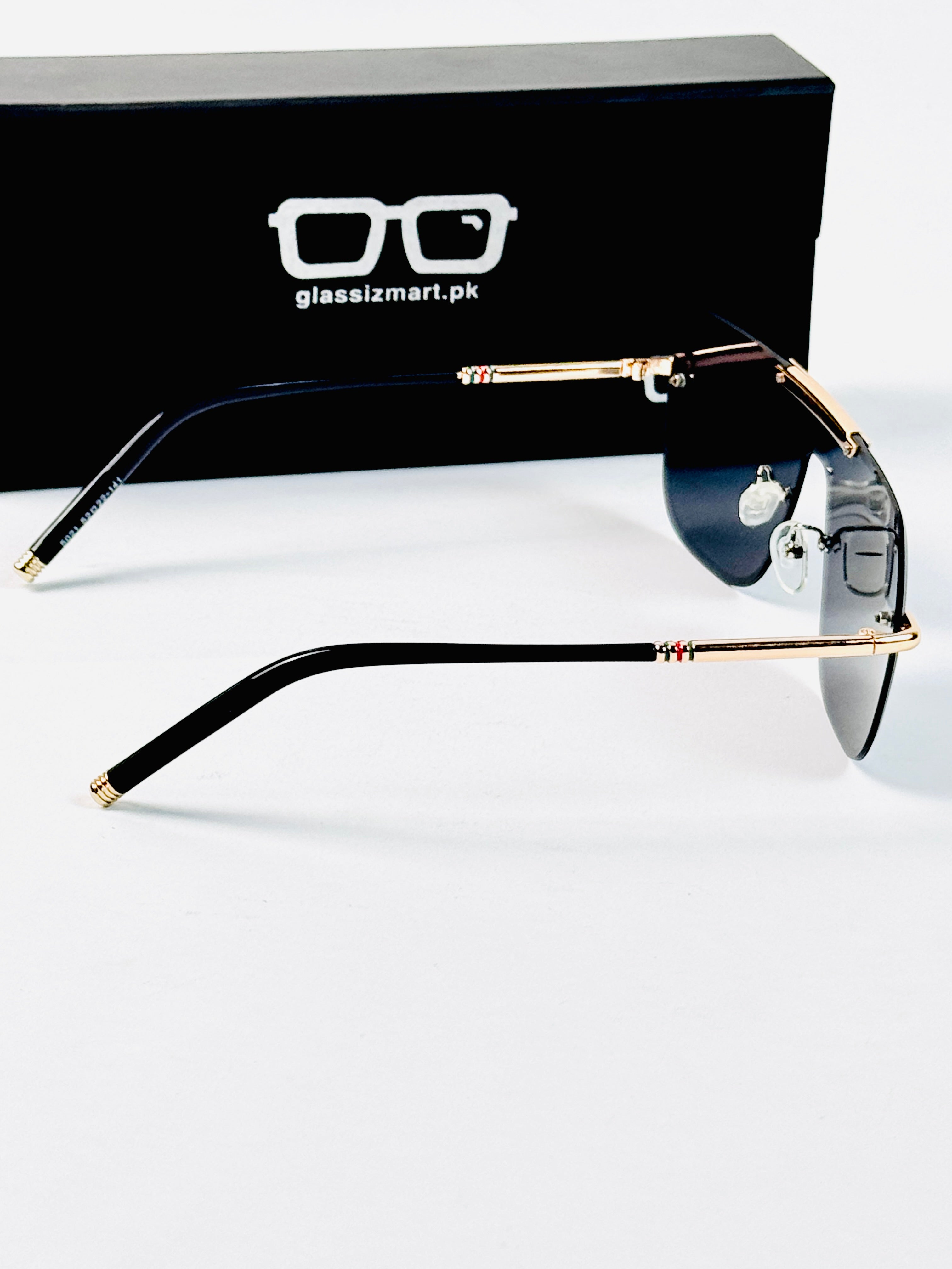 Gucci – 5021 – 52 – Black – Metal – Sunglasses – Unisex
