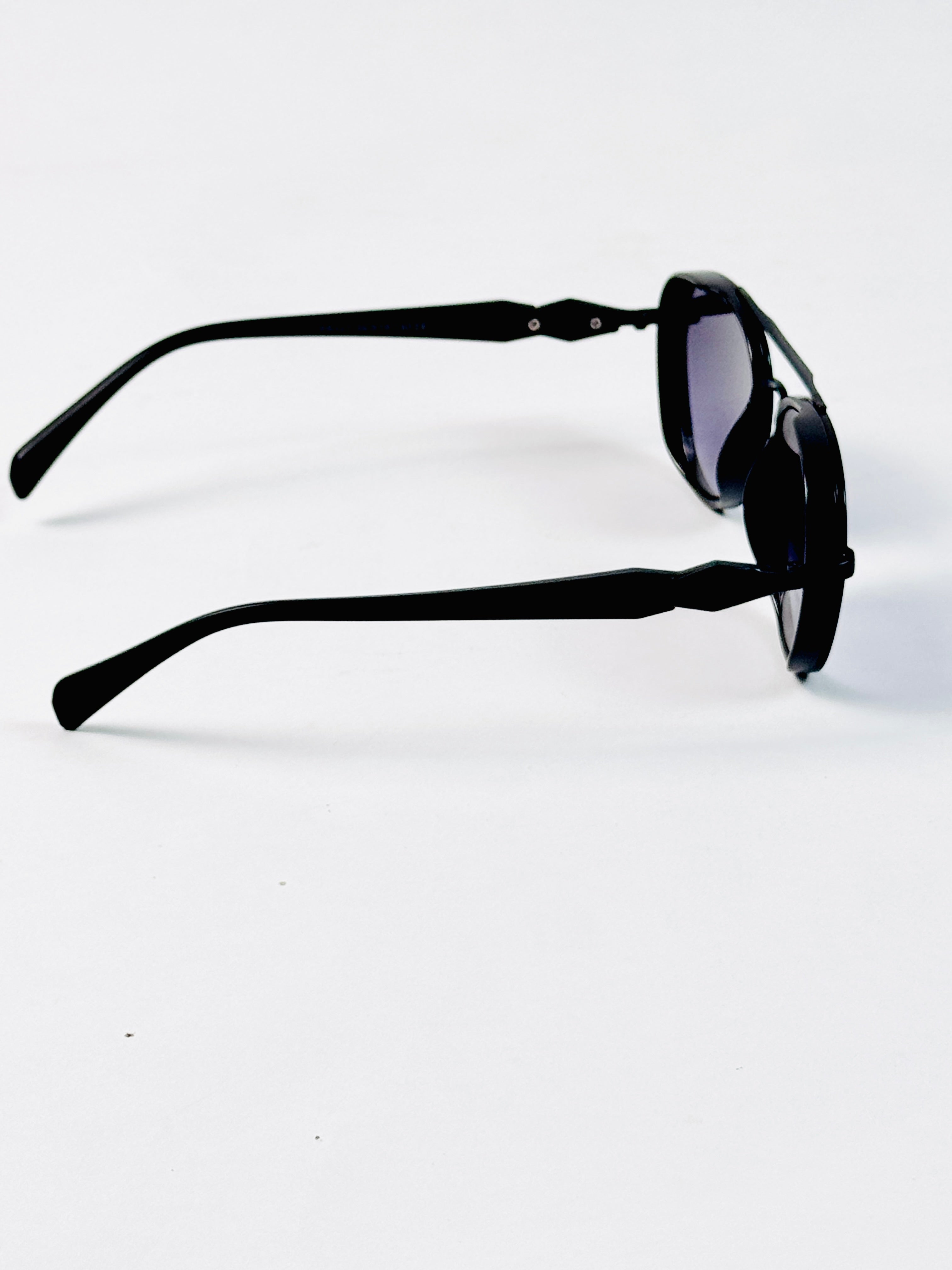 Prada – 022 - 56 – Black Gradient – Metal – Sunglasses