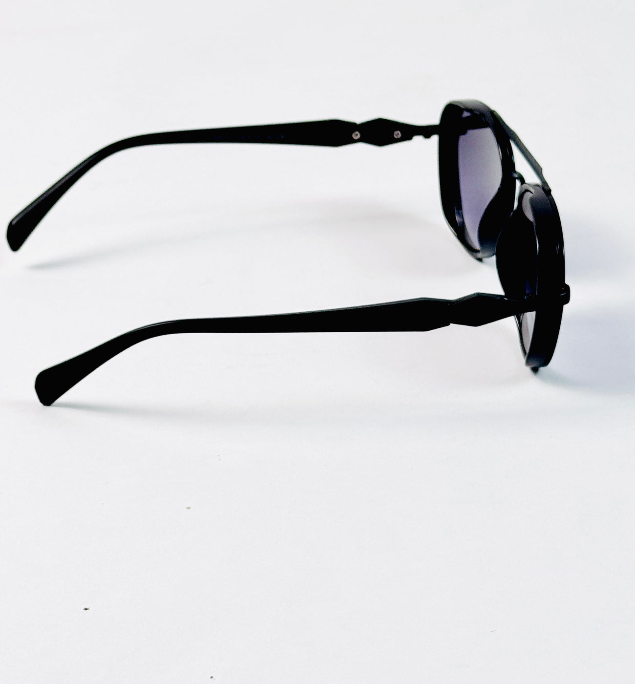 Prada – 022 - 56 – Black Gradient – Metal – Sunglasses