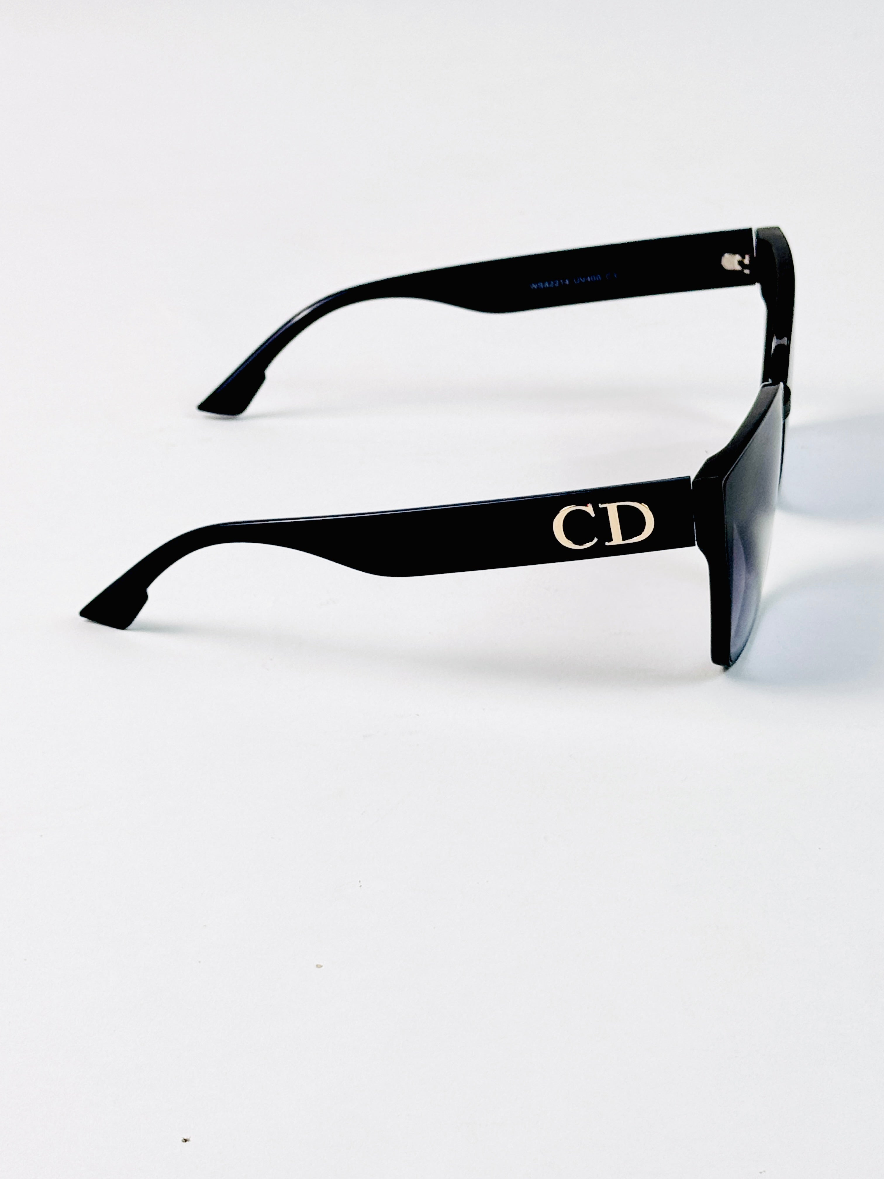 Dior – 82214 – 56 – Blue – Acetate – Sunglasses – Ladies