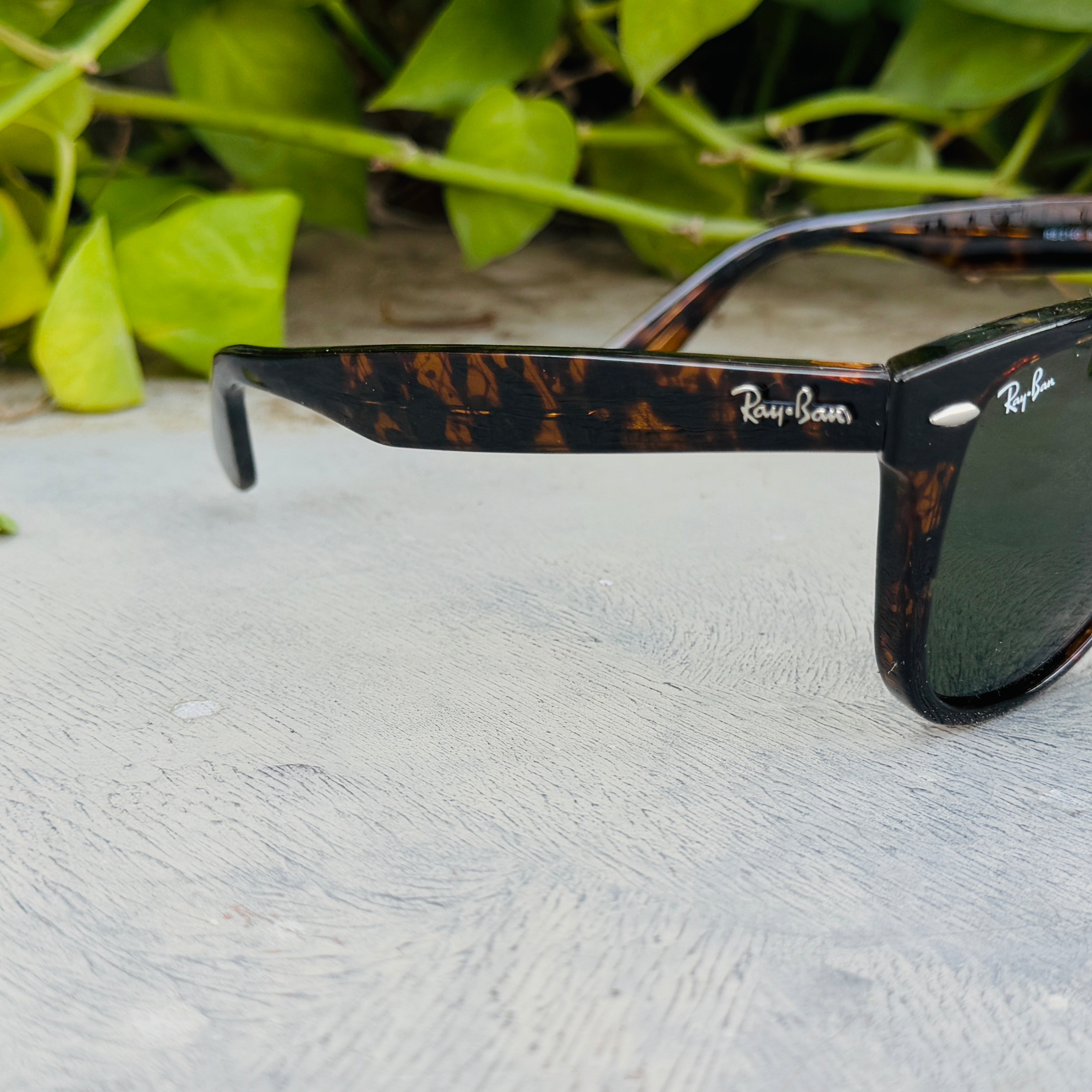RayBan – 2140 – 54 – Tortoise Green –  Acetate- Sunglasses – Unisex - Premium