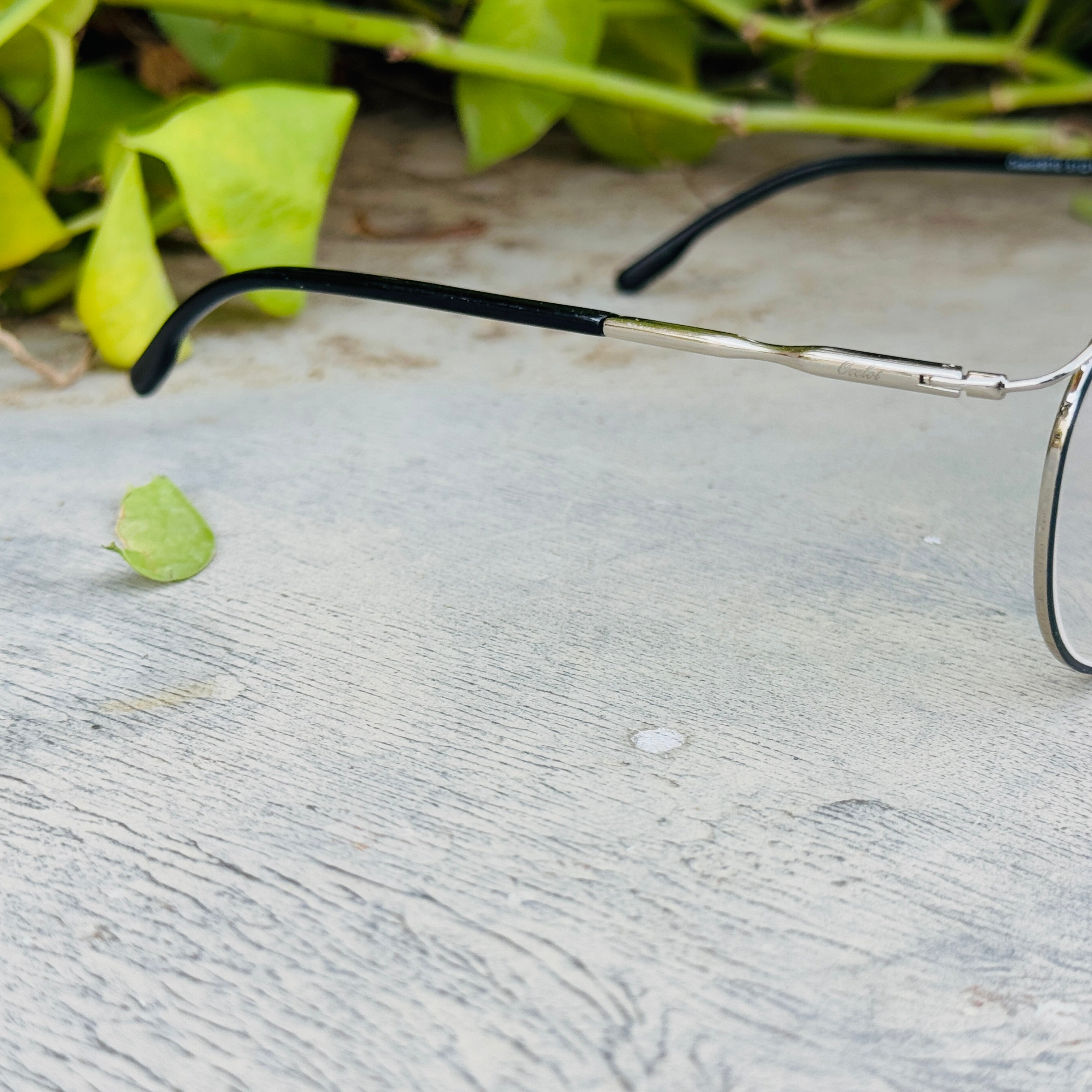 Ocelot – 9010 – 51 – Silver Black – Metal - Optics – Unisex - Premium