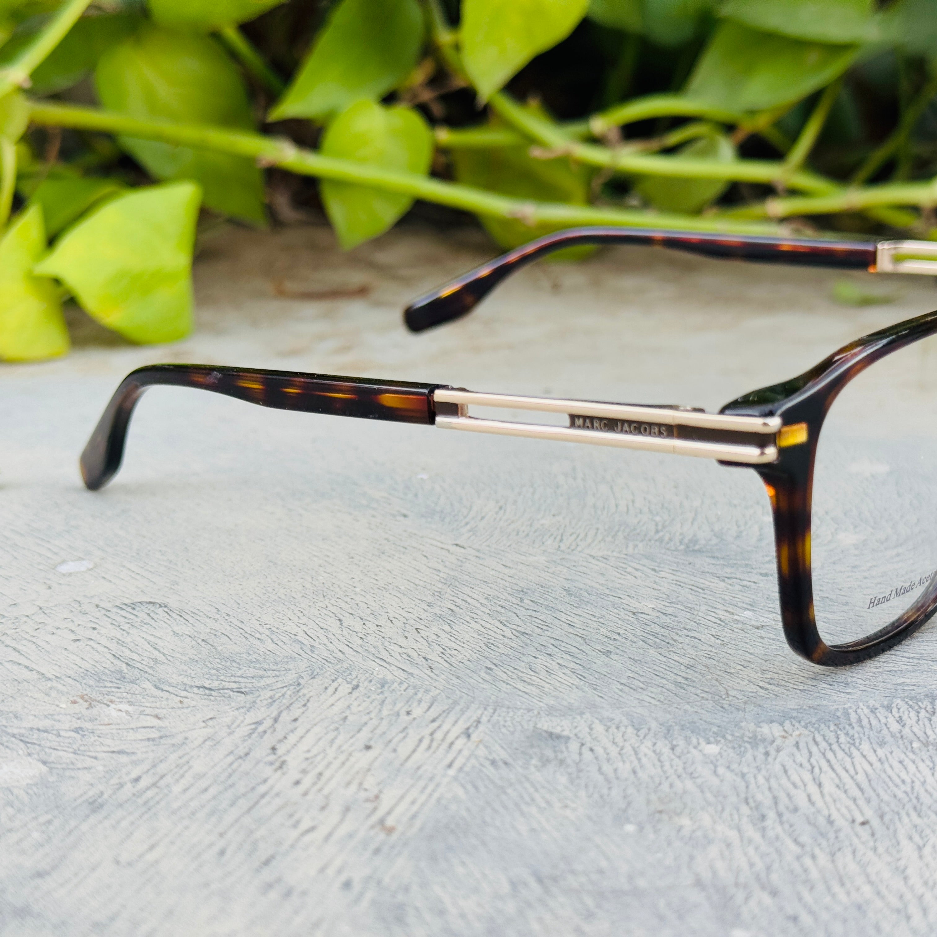 Marc Jacobs – 9748 – 52 – Tortoise Green – Acetate - Optics – Unisex - Attachments