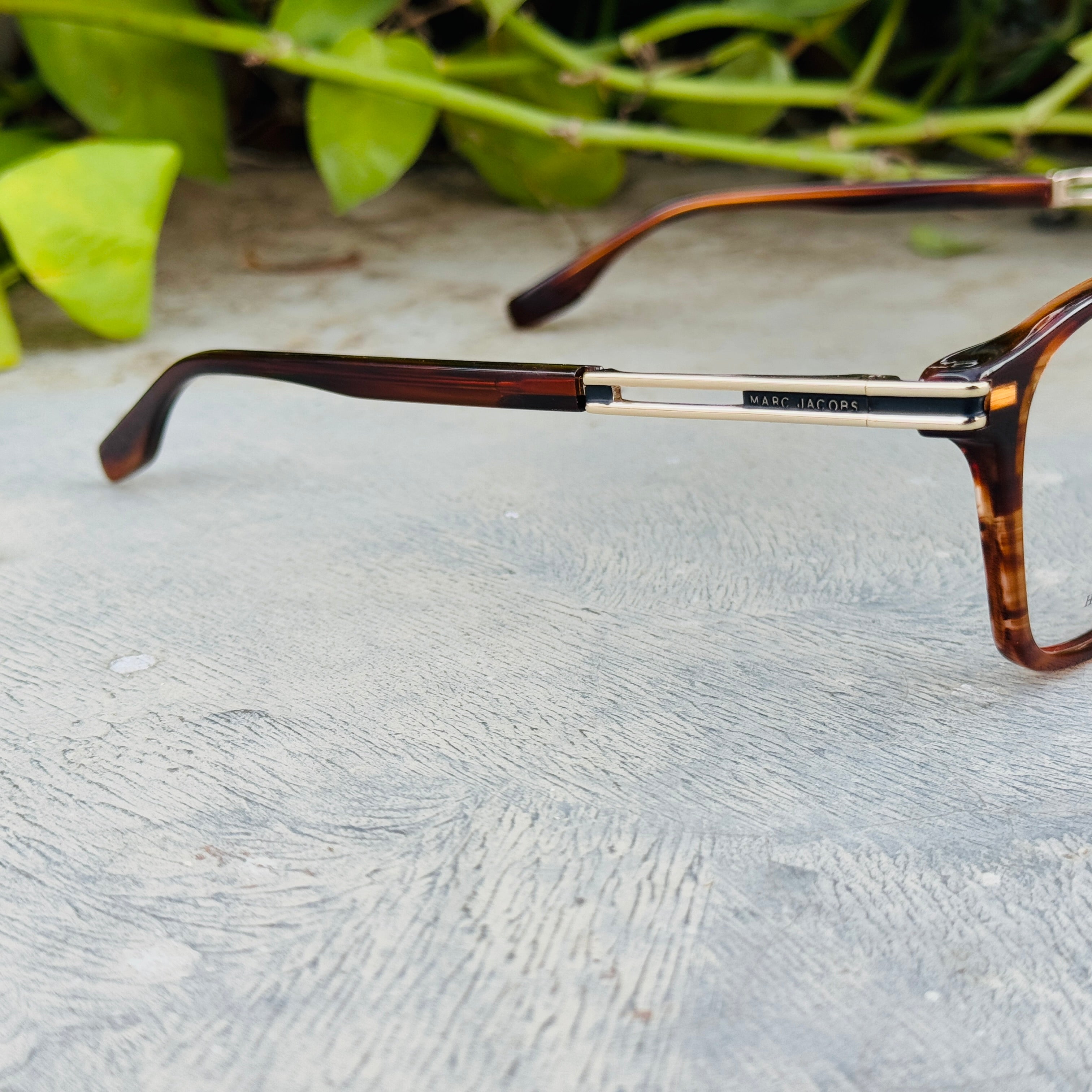 Marc Jacobs – 9748 – 52 – Tortoise Brown – Acetate - Optics – Unisex - Attachments