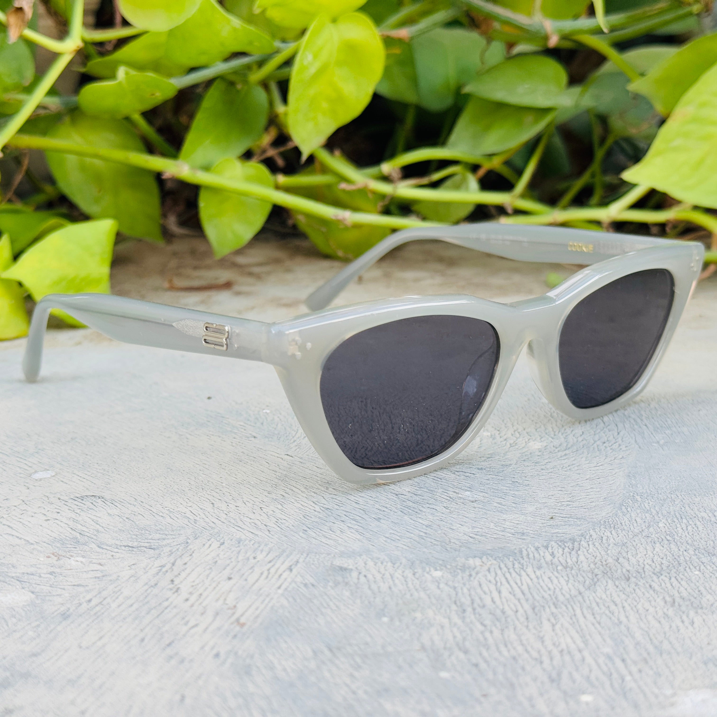 Gentle Monster – 056 – 52 – Grey Black – Acetate - Sunglasses – Ladies - Premium (Original)