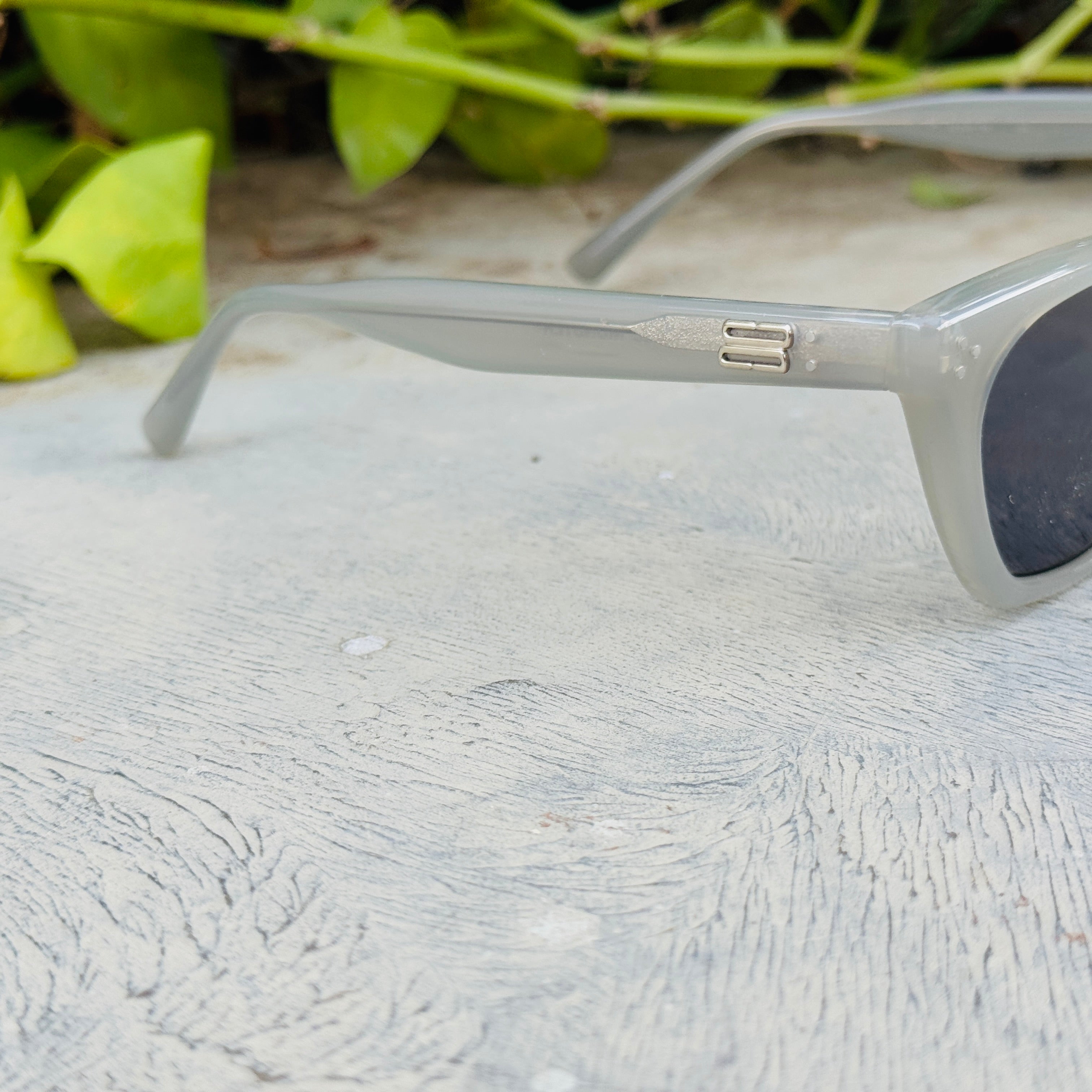 Gentle Monster – 056 – 52 – Grey Black – Acetate - Sunglasses – Ladies - Premium (Original)