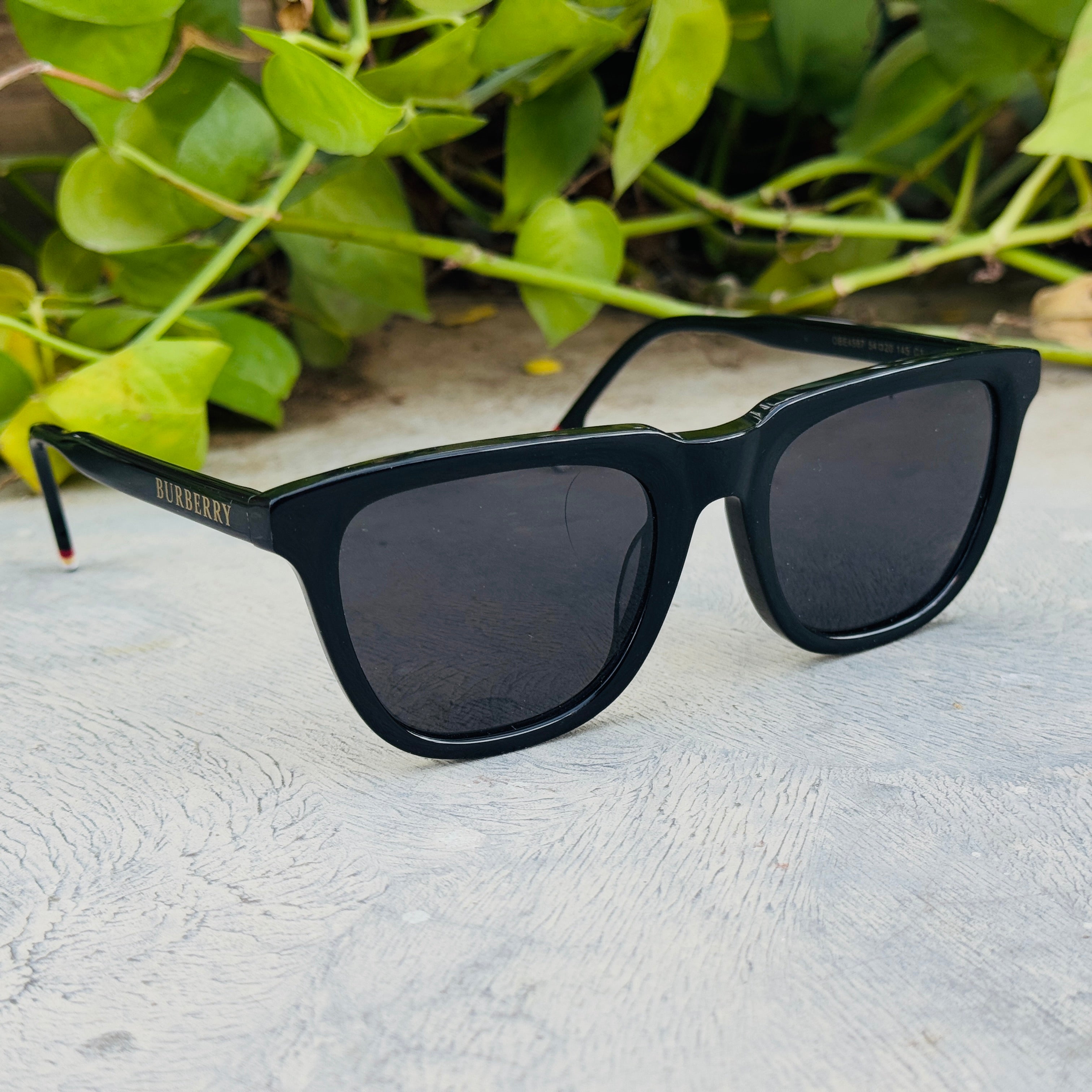 Burberry – 4567 - 57 –  Black – Acetate - Sunglasses – Unisex - Premium