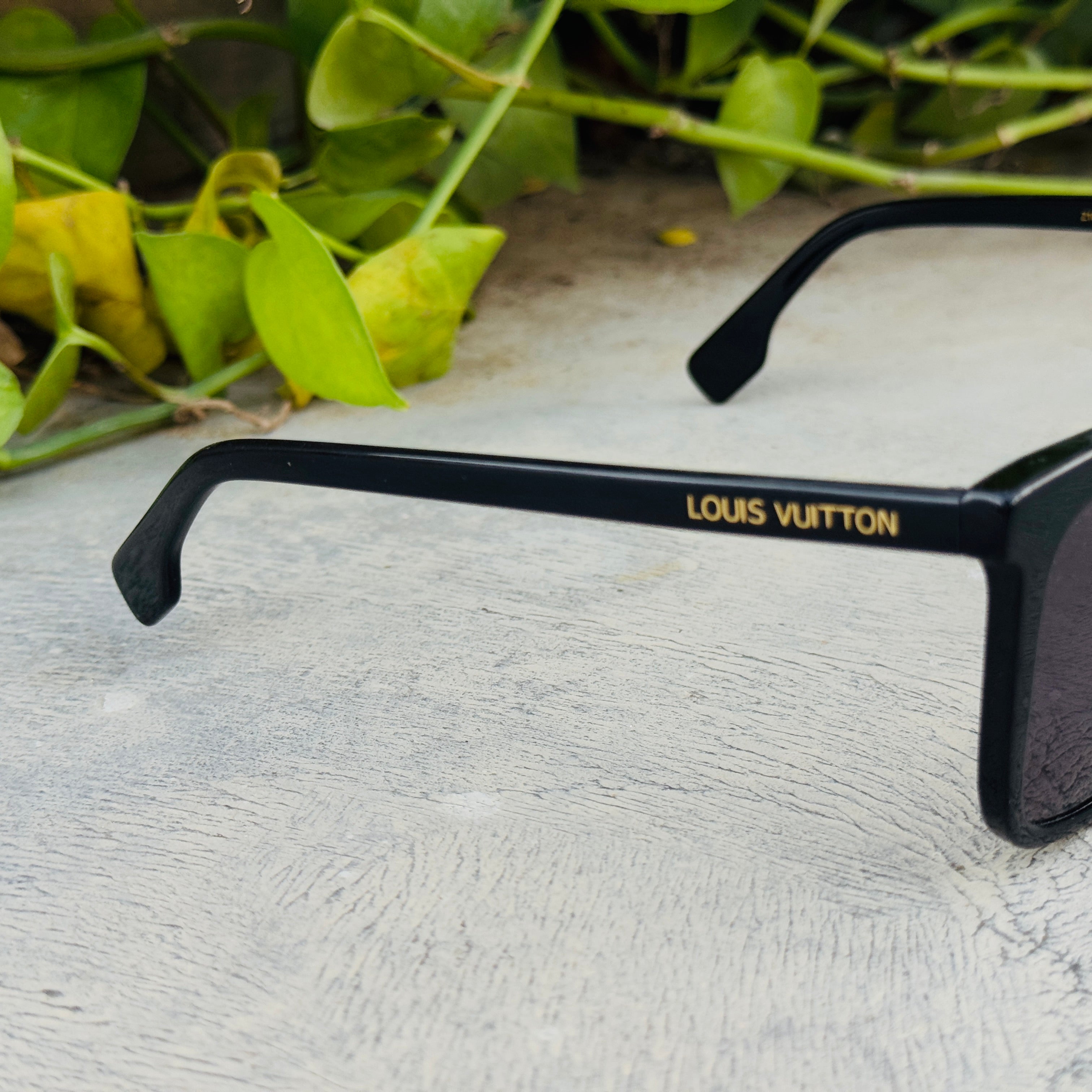 Louis Vuitton – 1046 - 56 – Black – Acetate - Sunglasses – Unisex - Premium
