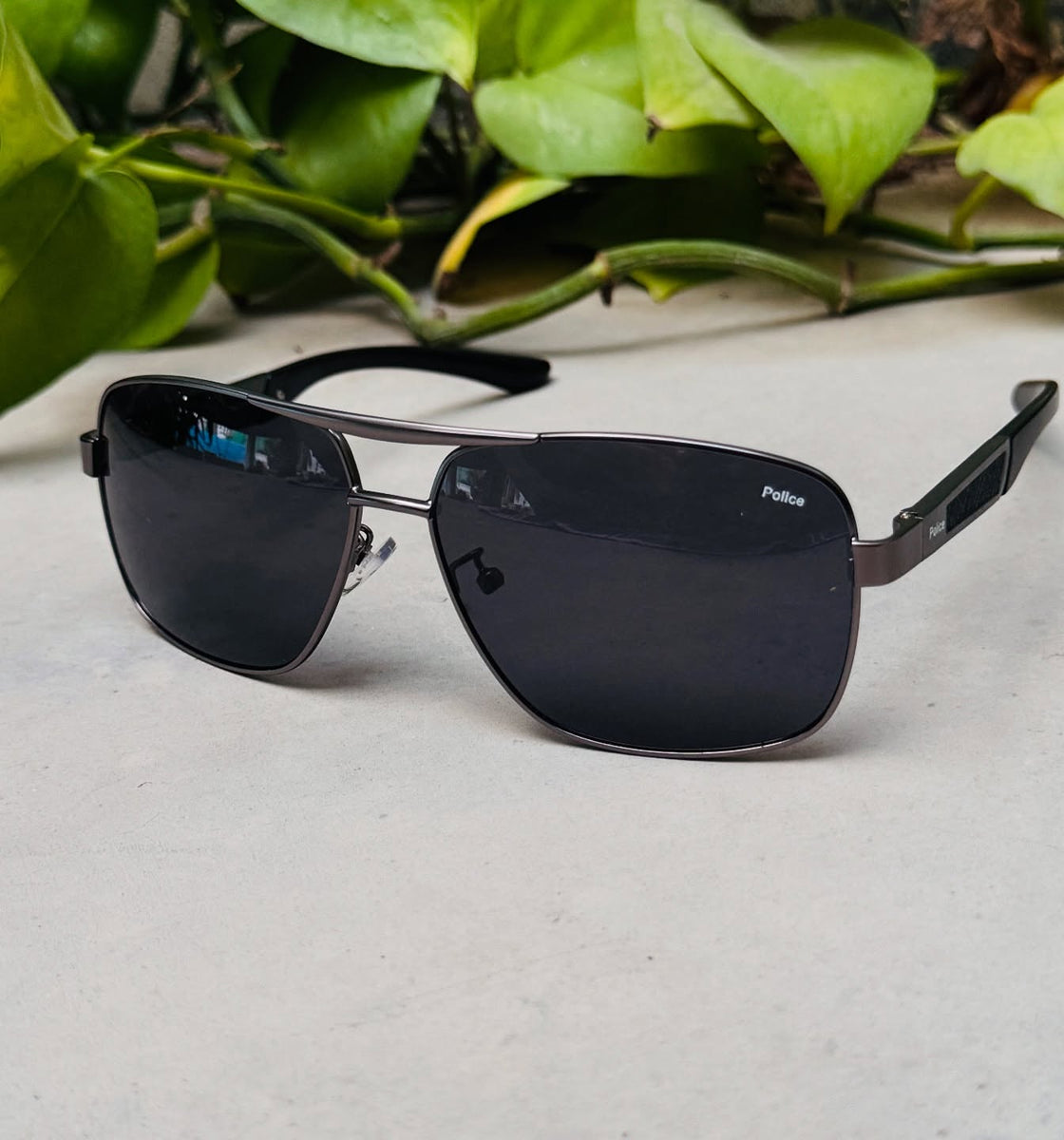 Police – 4076 – 56 – Black – Metal – Sunglasses – Unisex