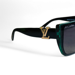 Louis Vuitton – 22324 –62 – Green Black – Acetate – Sunglasses – Ladies