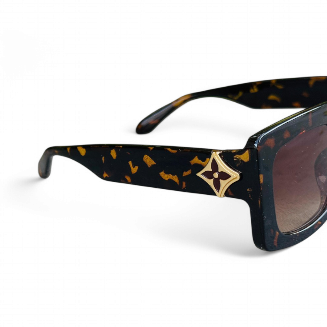 Louis Vuitton – 902 – 56 – Tortoise – Acetate – Metal -  Sunglasses – Ladies